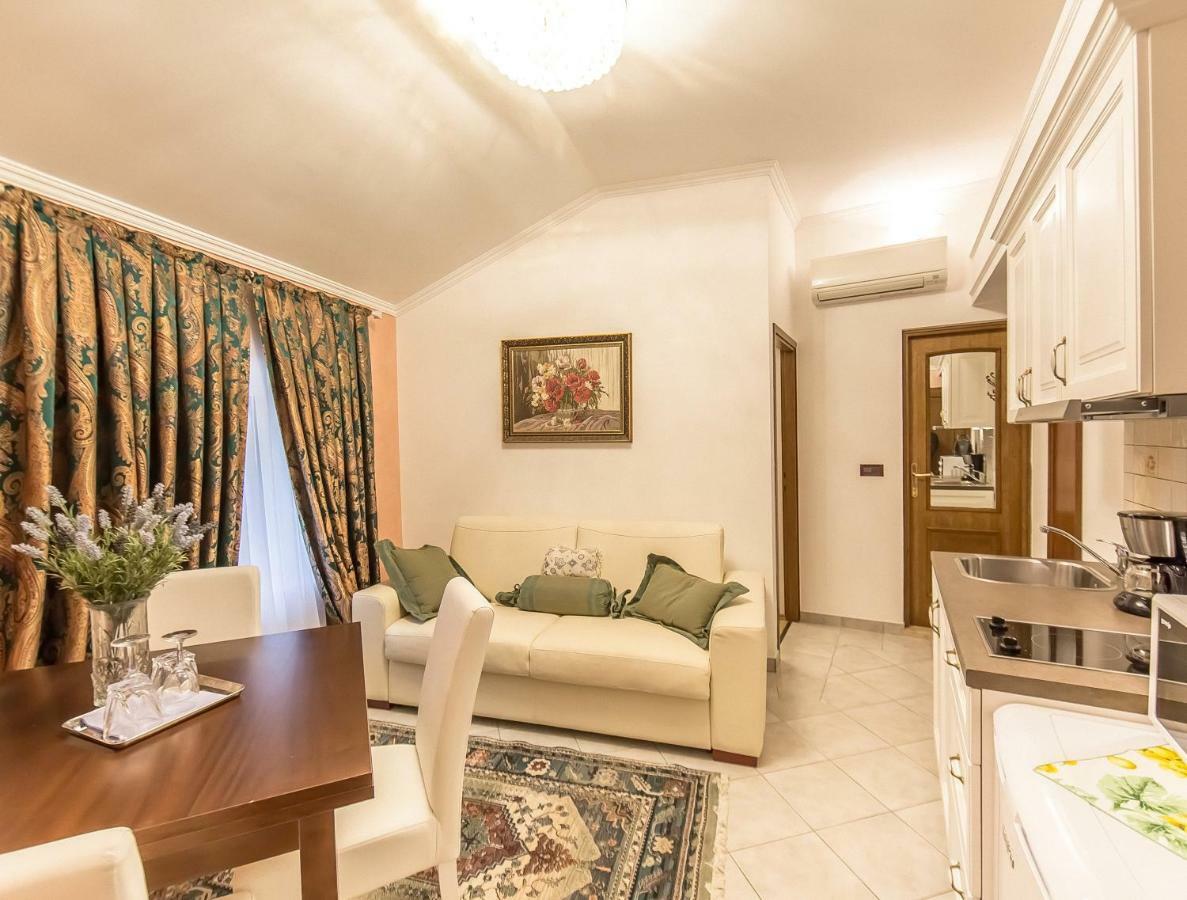 פורץ Villa Hasi מראה חיצוני תמונה