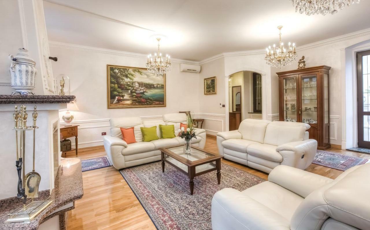 פורץ Villa Hasi מראה חיצוני תמונה